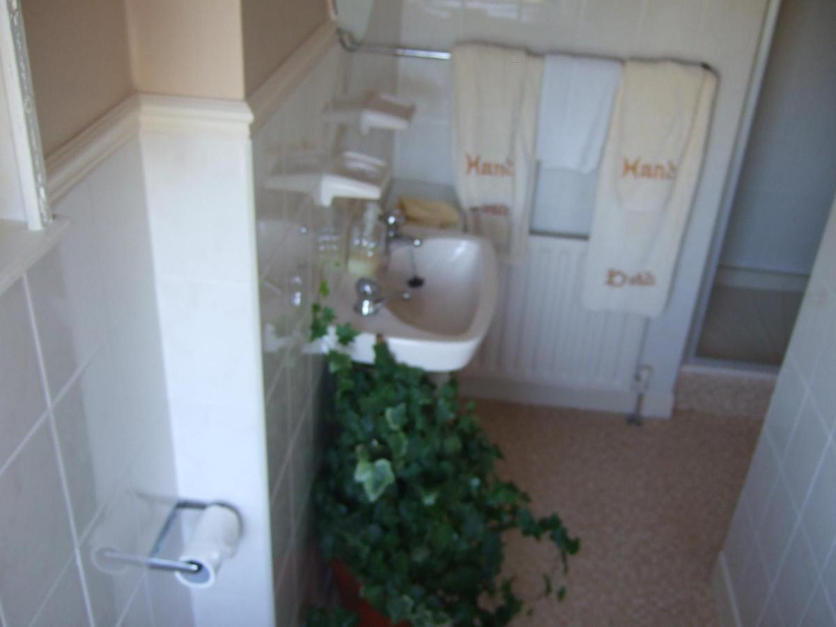 Sunnymeade Accommodation With Sea View Holiday home *